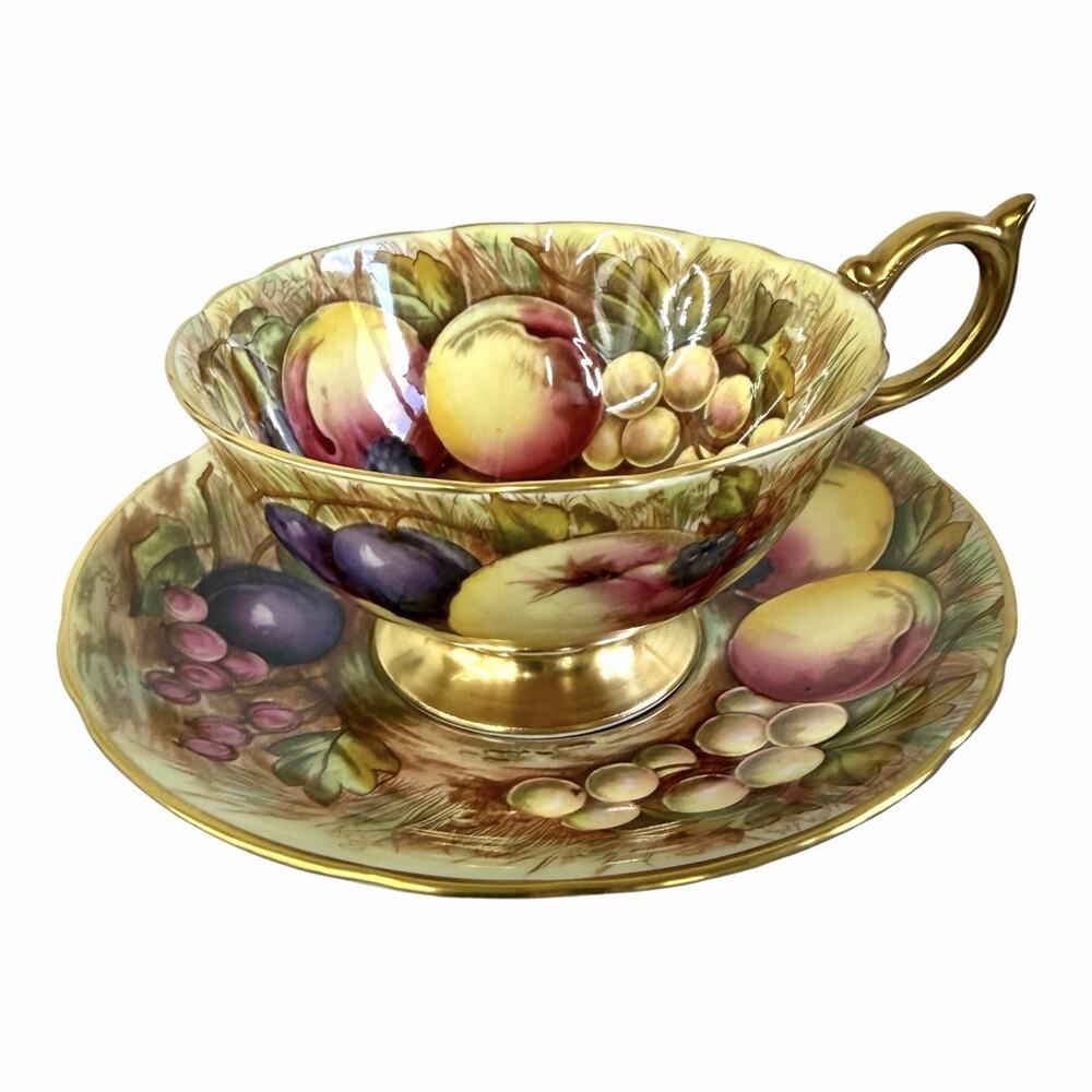 Aynsley England Signed N. Brunt Hand Paintet Gold Fruit Teacup Saucer Signed